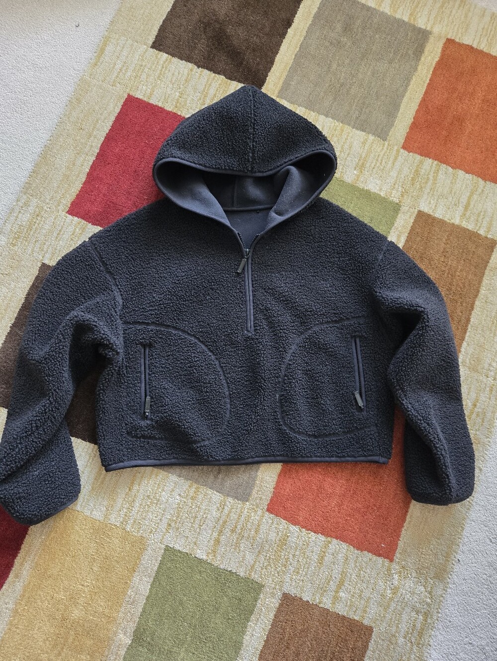Uniqlo Cropped Fleece Hoodie
